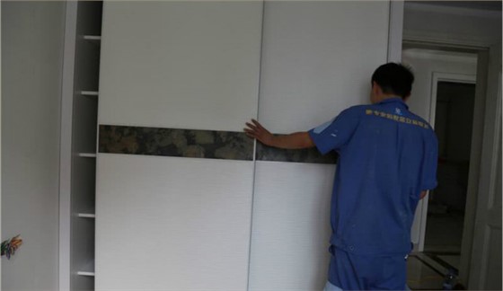 衣柜安裝公司哪個好，衣柜安裝公司現(xiàn)在的情況