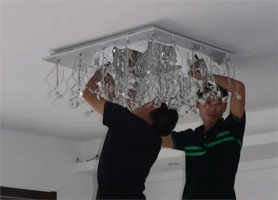 家具安裝：燈具安裝有哪些要求？燈具品牌介紹