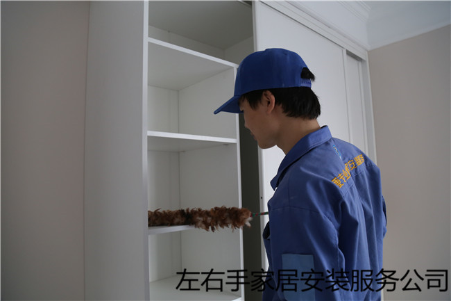 衣柜保養(yǎng)怎么做？這樣清潔衣柜才對！