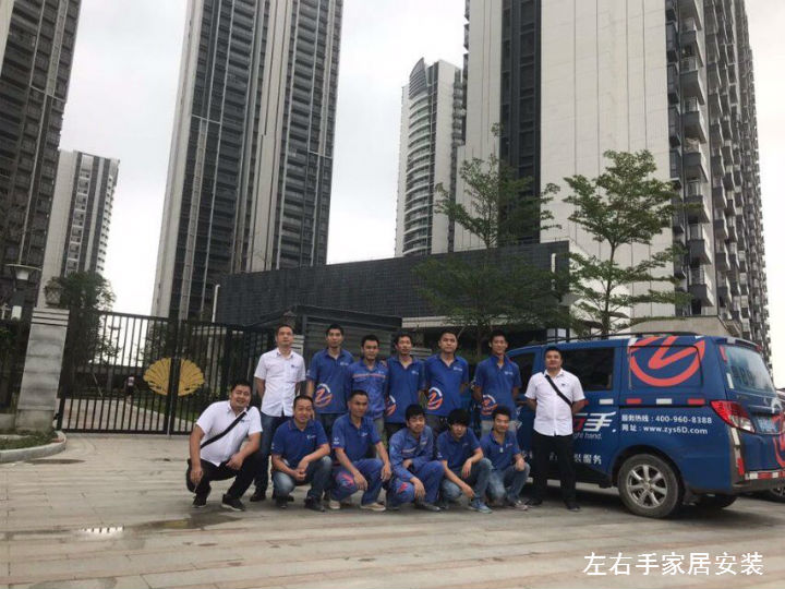 左右手二期陽(yáng)光城麗景灣櫥柜安裝工程火熱進(jìn)行中！