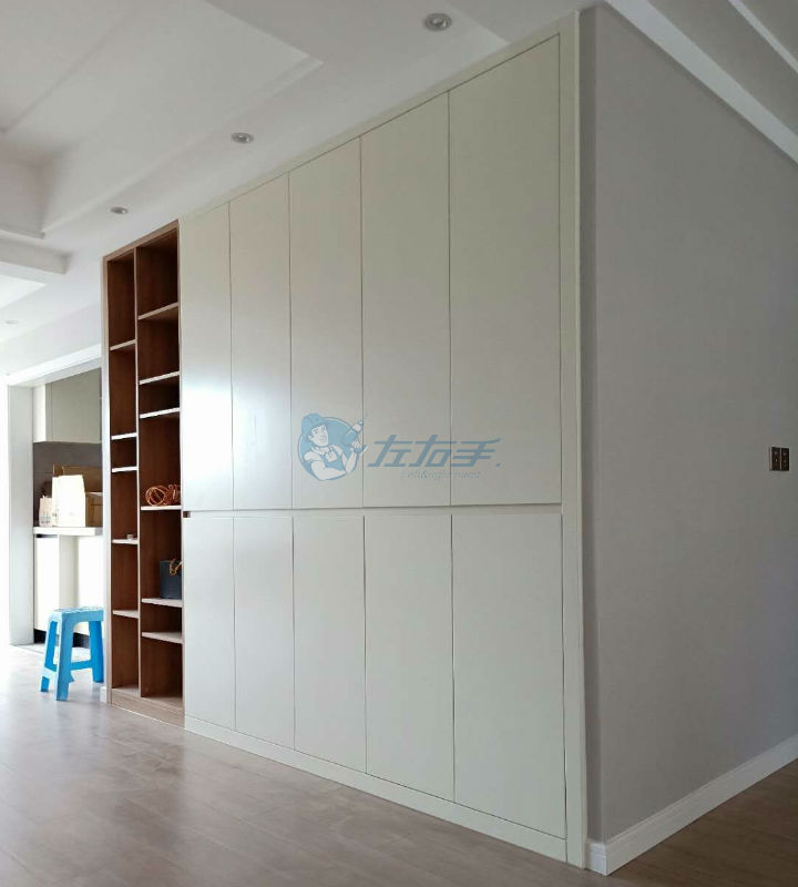 左右手福建龍巖加盟商與愛(ài)普頓全屋家具定制的合作4