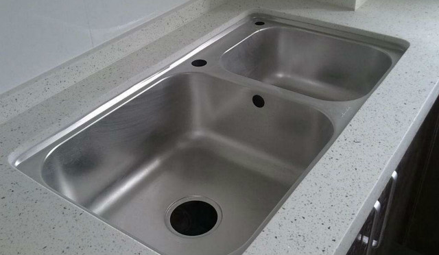 櫥柜臺(tái)下盆安裝教程，櫥柜臺(tái)下盆怎么安裝才牢固