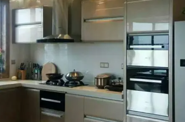 嵌入式烤箱如何進(jìn)行安裝？嵌入式烤箱配備要求